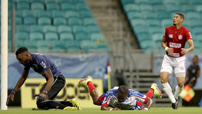 Barcelona-BA se aproxima de permanência e mira vaga na semifinal do Baianão
