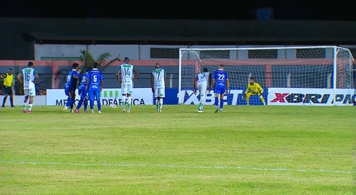 Doce Mel desencanta e joga o Vitória da Conquista na lanterna do Baiano