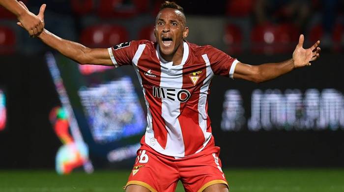 Juazeirense anuncia meia com longa passagem pelo futebol português