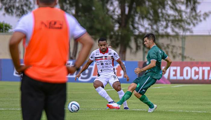 Atlético-BA vence o Floresta e gruda no G-4 na Copa do Nordeste