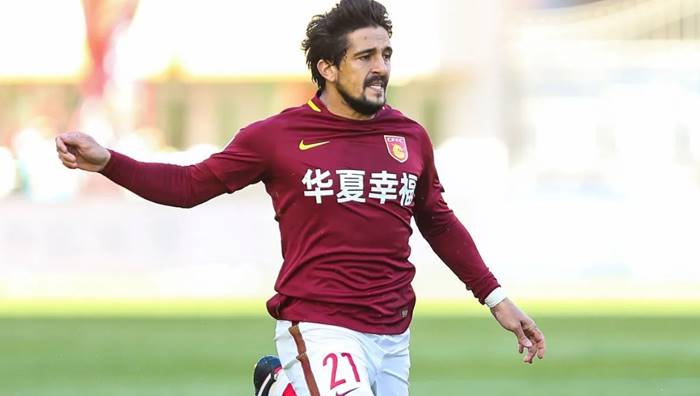 Bahia faz consulta pelo atacante Aloísio, mas tem forte concorrência