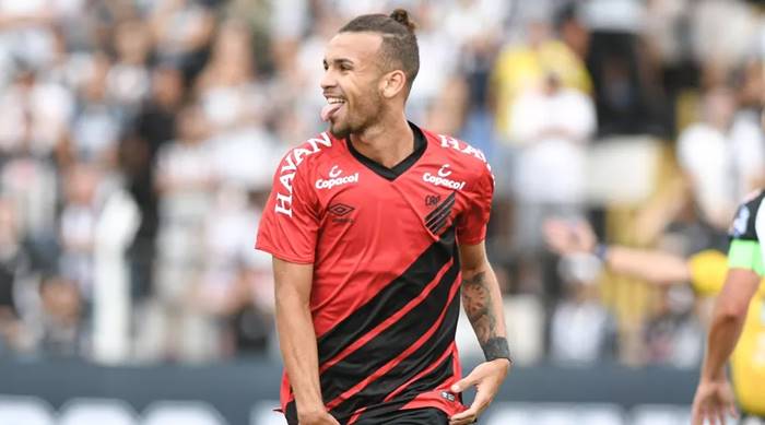 Bahia tenta empréstimo de jovem atacante do Athletico-PR