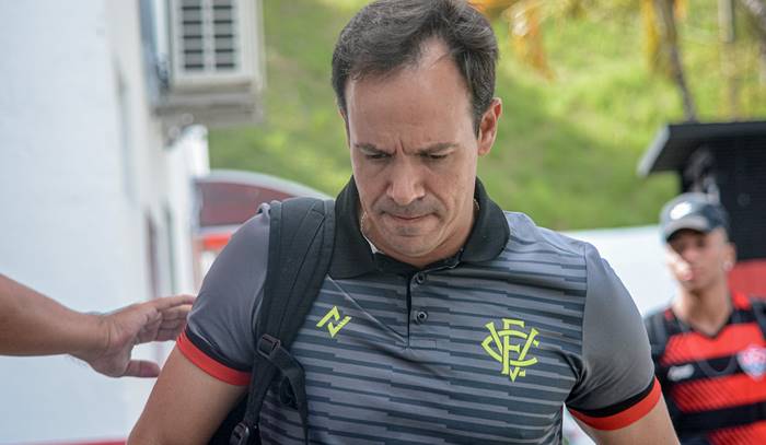 Dado descarta Vitória jogando pelo empate em duelo pela Copa do Brasil