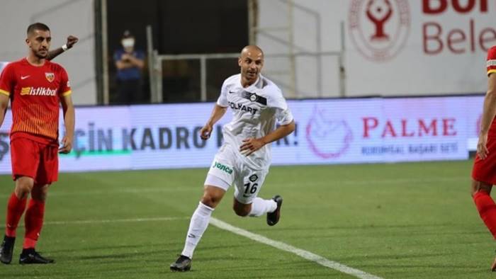 Ex-Bahia retornará ao Grêmio após passagem pelo futebol turco