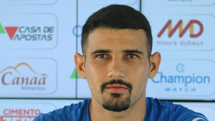 Ignácio destaca aprendizado com Luiz Otávio no Bahia: “Ele ajuda a todos”