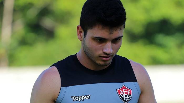 Vitória rescinde com o atacante Luan Silva em comum acordo
