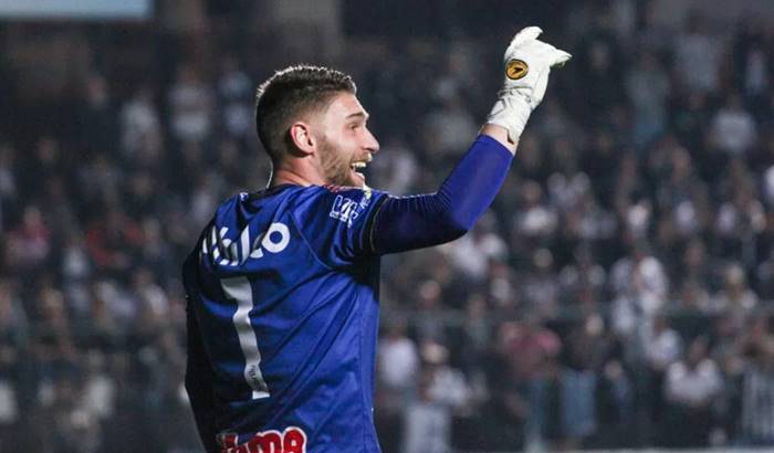Após ‘chapéu’ de Saulo, Vitória alinha contratação de goleiro do Operário