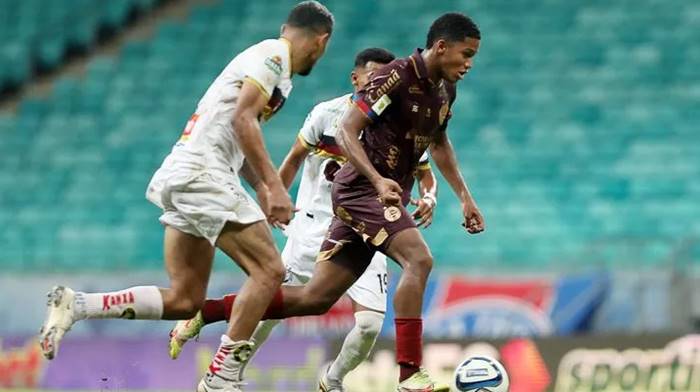 Fora dos últimos três jogos, André deve voltar a ser relacionado no Bahia