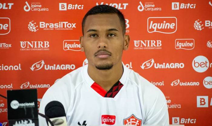 Apresentado, Daniel Bolt destaca ‘mente forte’ para Vitória reverter situação