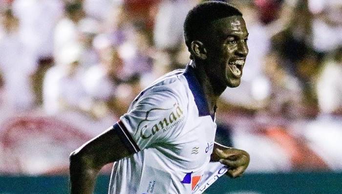 Bahia encaminha empréstimo de Douglas Borel para clube paulista