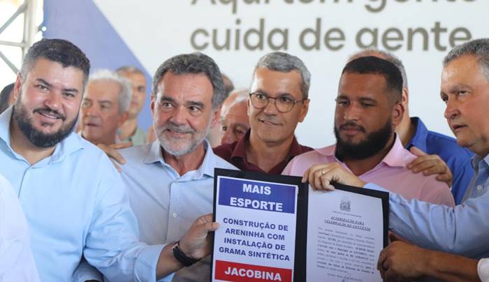Júnior Muniz e Tiago Dias assinam convênio para construção de arena e reforma do estádio de Jacobina