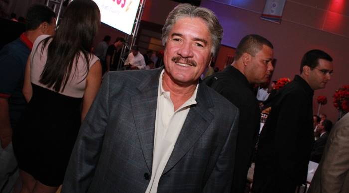 Ex-presidente do Bahia se mobiliza para tentar impedir venda da SAF