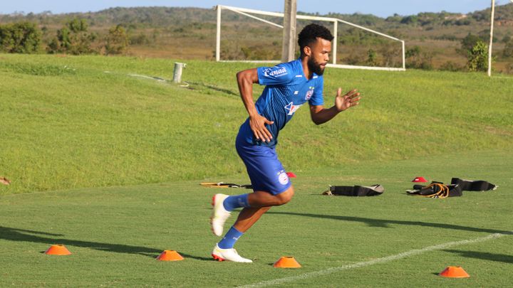 Volante reforça “superação de obstáculos” do Bahia na Série B