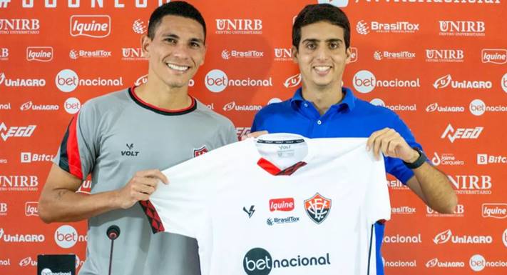 Léo Gomes acredita em ‘garra’ e ‘determinação’ para Vitória conseguir pontuar na Série C