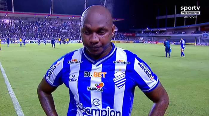 Sassá celebra volta aos gramados e elogia o Bahia: “Forte e bem treinado”