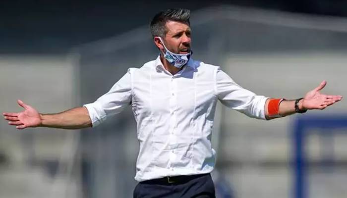 Técnico do Cruzeiro destaca expectativa por contratações para disputa da Série B