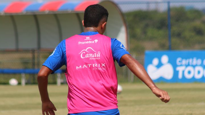 Com novos reforços, Bahia faz penúltimo treino antes de pegar o Náutico