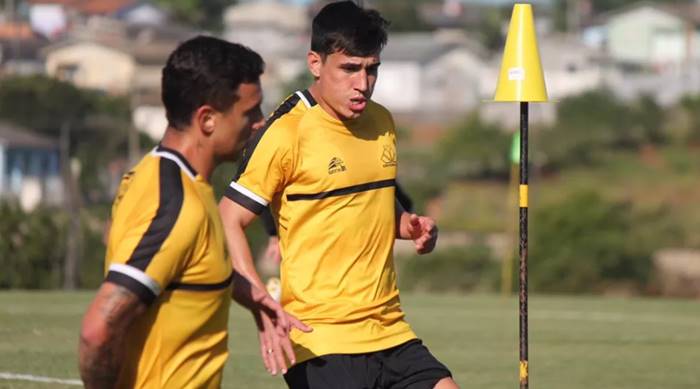 Criciúma terá desfalque de volante diante do Bahia na Fonte Nova