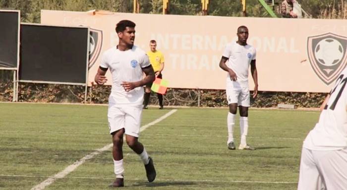 Ex-Bahia, zagueiro comemora retorno de clube albanês para elite do país