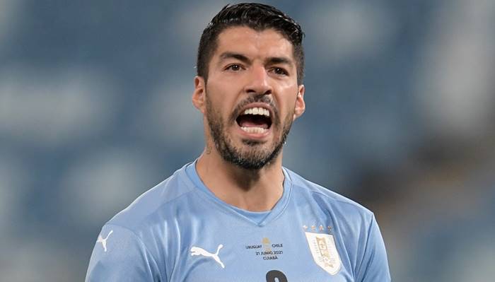 Suárez revela propostas de clubes brasileiros, mas quer seguir na Europa