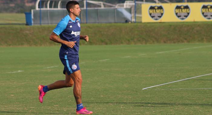 Mugni viaja com o elenco e vira opção no Bahia diante do Tombense