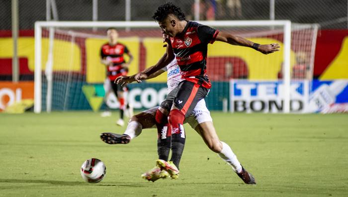 Vitória deve emprestar atacante para o Sampaio Corrêa