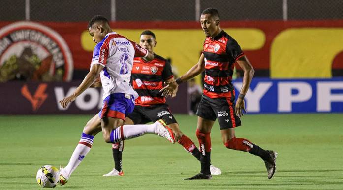 Vitória perde para o Fortaleza novamente e dá adeus à Copa do Brasil
