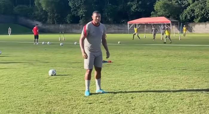 Exame aponta estiramento muscular, e Rodrigão não enfrenta o São José