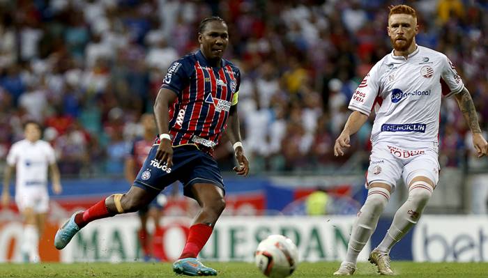 Bahia desperta no 2º tempo, vence o Náutico e encerra jejum na Fonte Nova