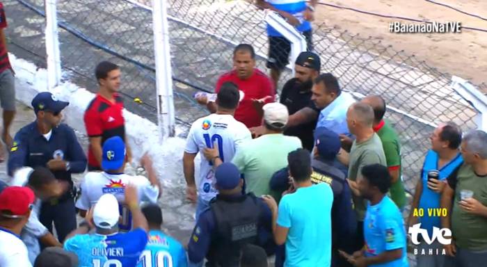 Dirigentes de Jacobinense e Juazeiro trocam socos; Assista ao vídeo