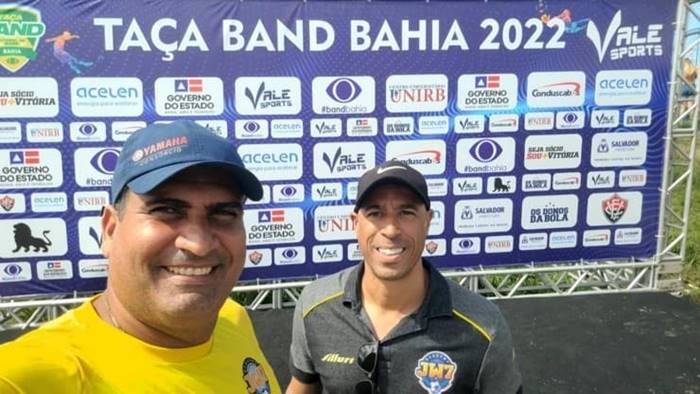 Ex-Bahia e Vitória, Jorge Wagner apadrinha projeto exportador de talentos