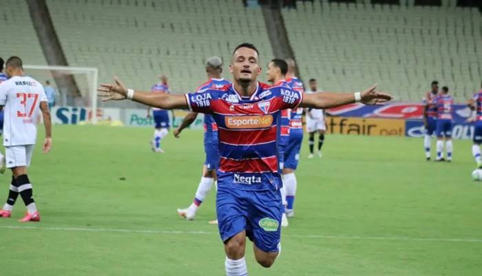 Bahia está próximo de acertar empréstimo de atacante do Fortaleza