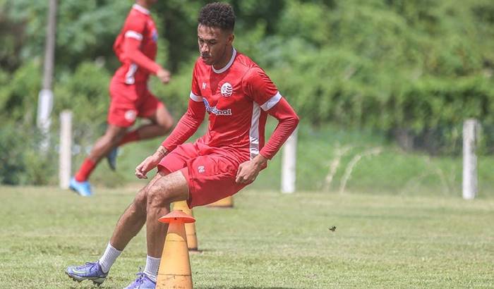 Náutico terá desfalque de zagueiro para enfrentar o Bahia na Fonte Nova