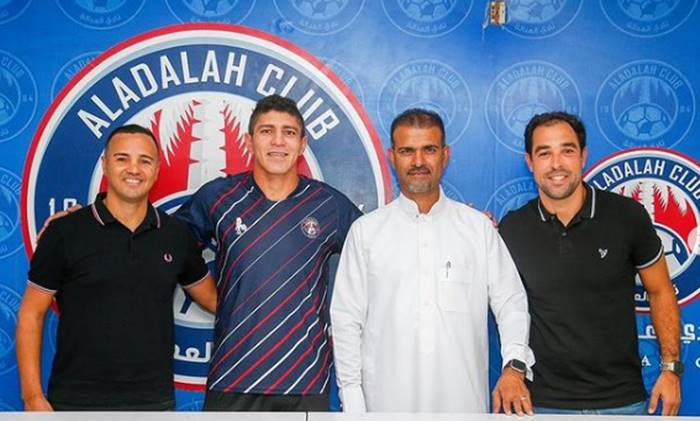 Volante ex-Bahia deixa o Atlético-GO e retorna a Arábia Saudita