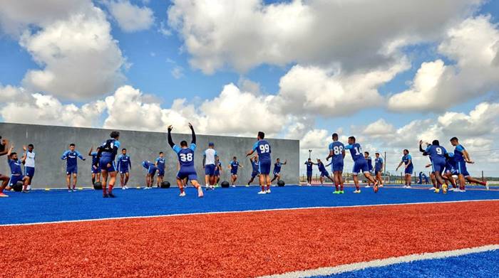 Com Goulart e Marcinho, Bahia treina visando duelo contra o CSA