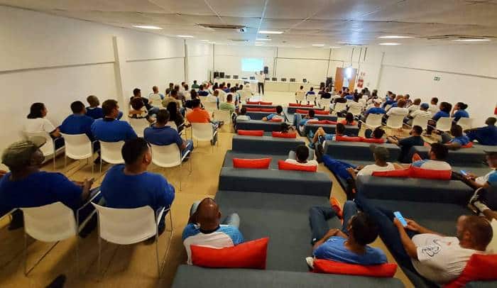 Bahia debate com funcionários questões sobre proposta de SAF