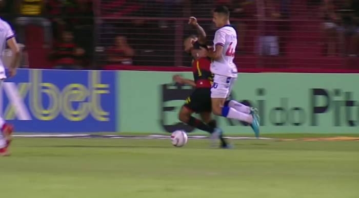 CBF divulga áudio do VAR do lance de pênalti no jogo Sport x Bahia