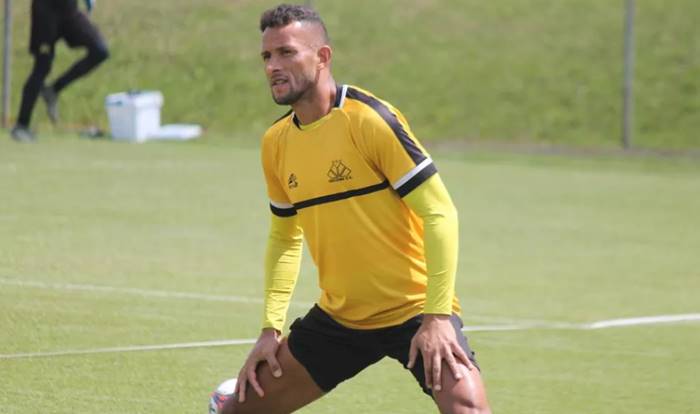 Criciúma tem desfalque na zaga para partida contra o Bahia