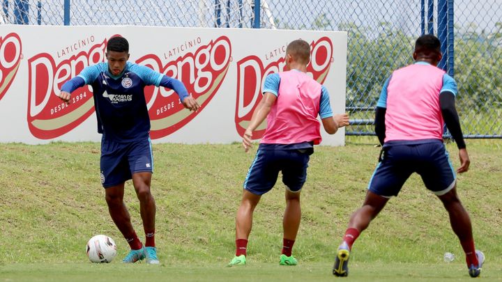 Laterais voltam a treinar, e Bahia faz penúltimo treino de olho no Vila Nova