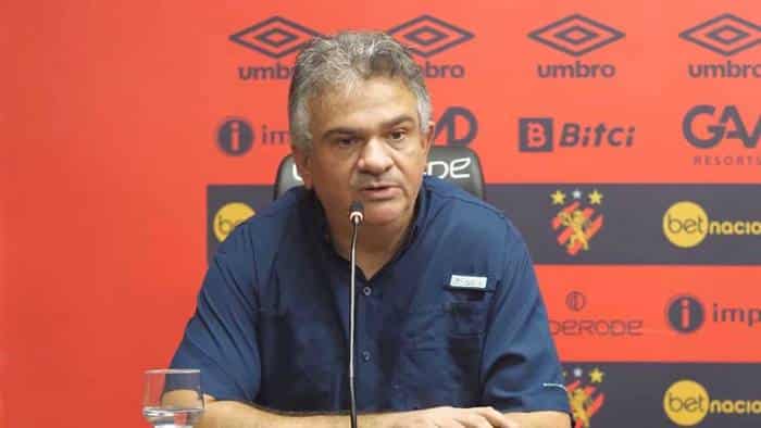 Diretor do Sport critica decisão de encerrar jogo e diz que vai buscar punição