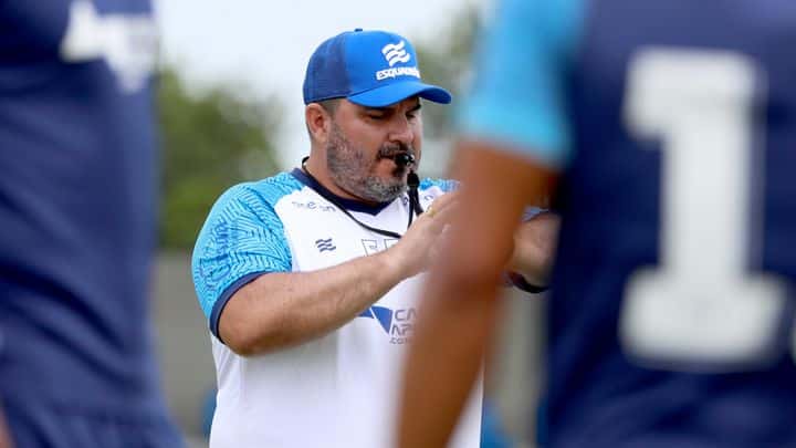 Barroca começa a montar time do Bahia para enfrentar o Grêmio