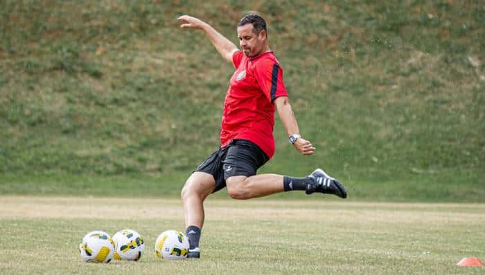 Vitória promove ex-goleiro para integrar a comissão do profissional