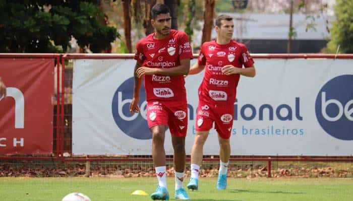 Vila Nova terá retorno de atacante para enfrentar o Bahia no sábado