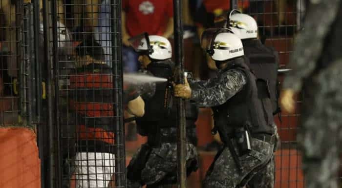 Sport perde ponto e oito mandos de campo por invasão de torcida contra o Vasco