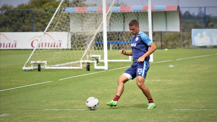 Com foco na parte tática, Bahia tem mais um dia de treinos de olho no Grêmio
