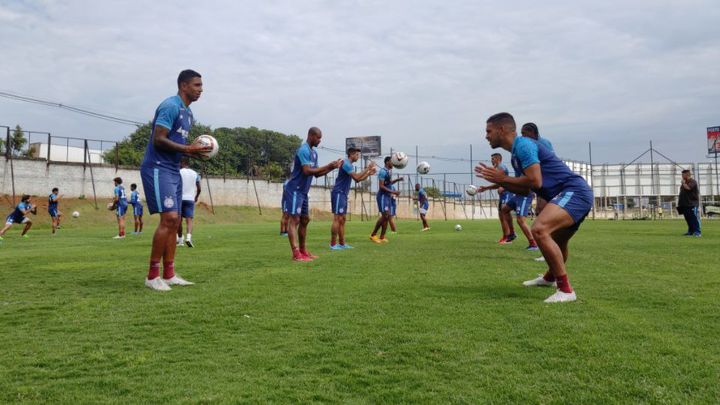 No CT da Ponte Preta, Bahia fecha preparação para pegar o Novorizontino