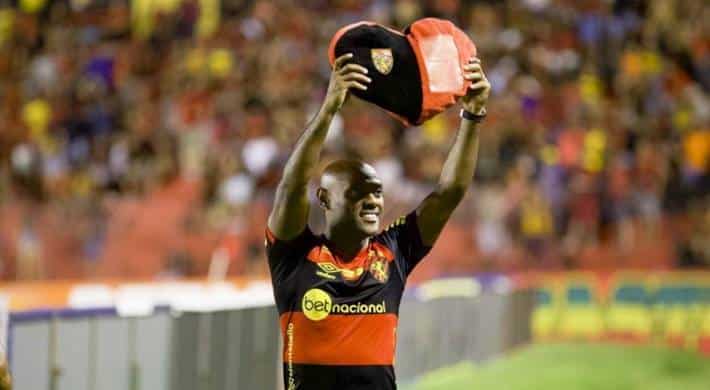 Vila Nova tenta tirar zagueiro ex-Bahia e Vagner Love do Sport-PE