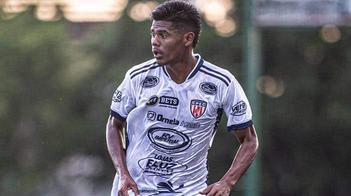 Atlético-BA renova com mais cinco jogadores e contrata meio-campista