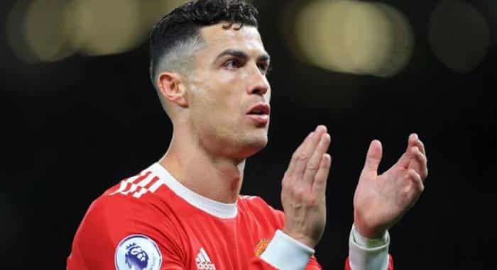 Cristiano Ronaldo recebe proposta bilionária e pode jogar com Talisca na Arábia