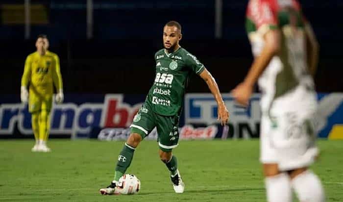 Guarani tem interesse em seguir contando com zagueiro do Vitória